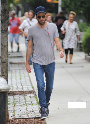Zachary Quinto pic #701300