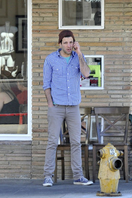 Zachary Quinto pic #716910