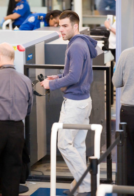 Zachary Quinto pic #703246