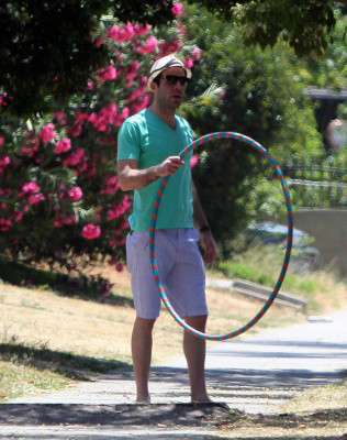 Zachary Quinto pic #703941