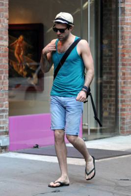 Zachary Quinto pic #706343