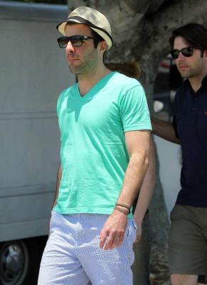 Zachary Quinto pic #703940