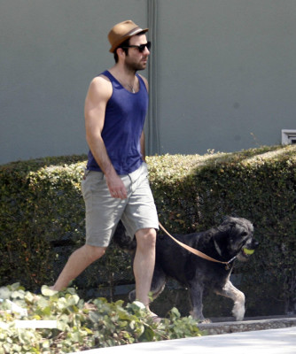 Zachary Quinto pic #704443