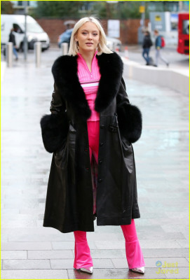 Zara Larsson – BBC Radio 1 in London 11/12/2018