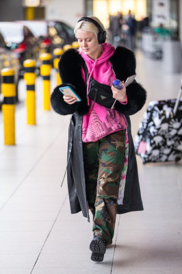 Zara Larsson – Tegel Airport in Berlin 12/12/2018