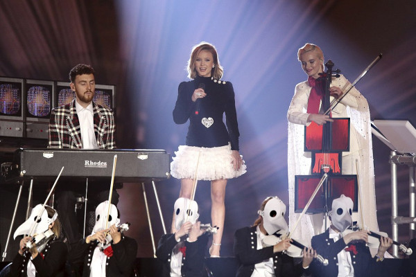 Zara Larsson - MTV EMA in London 11/12/2017