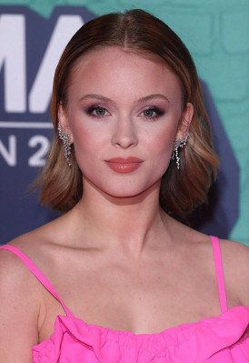 Zara Larsson - MTV EMA in London 11/12/2017