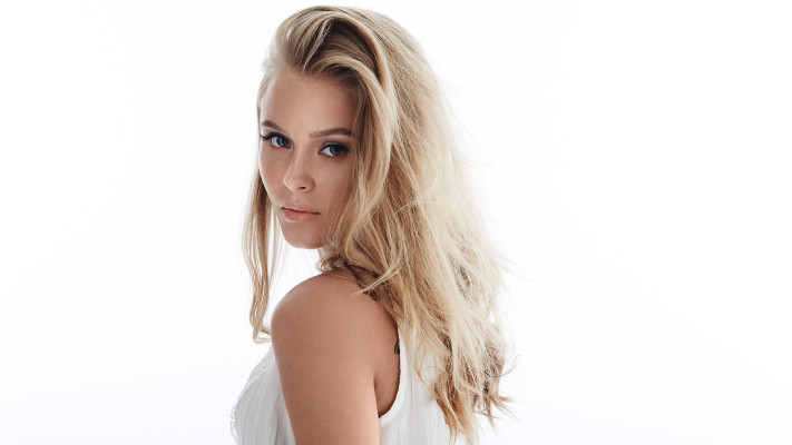Zara Larsson pic #933525