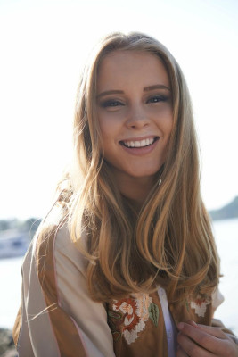 Zara Larsson pic #939283