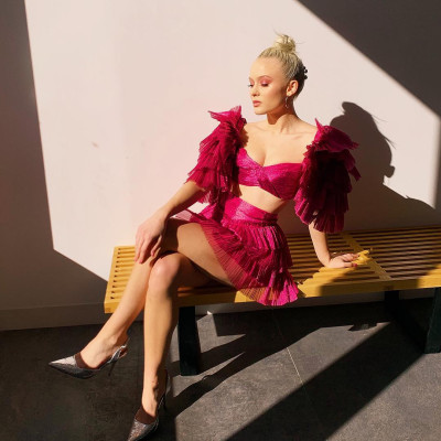 Zara Larsson – Social Media Pics 2018