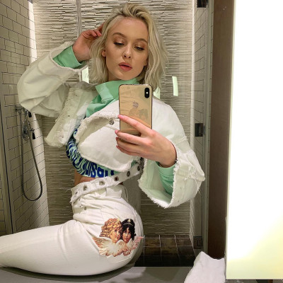 Zara Larsson – Social Media Pics 2018