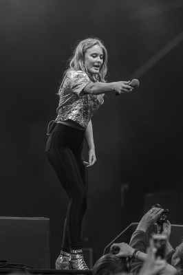 Zara Larsson - MIX MEGAPOLS 