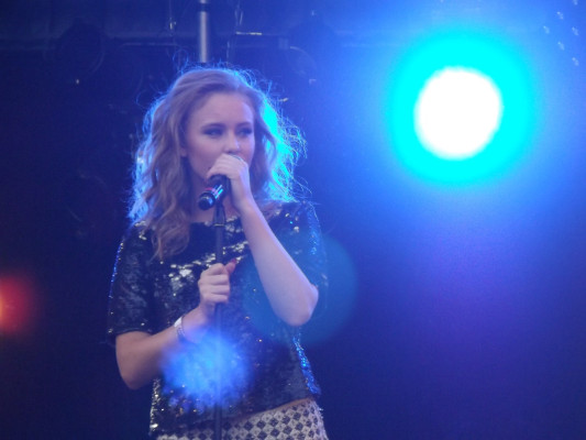 Zara Larsson pic #987310