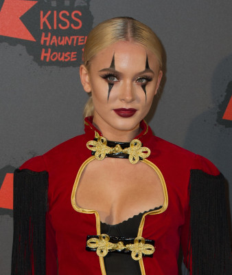 Zara Larsson at KISS HAUNTED HOUSE PARTY