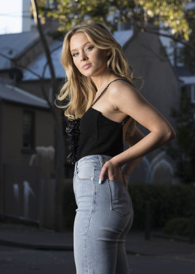 Zara Larsson pic #987127