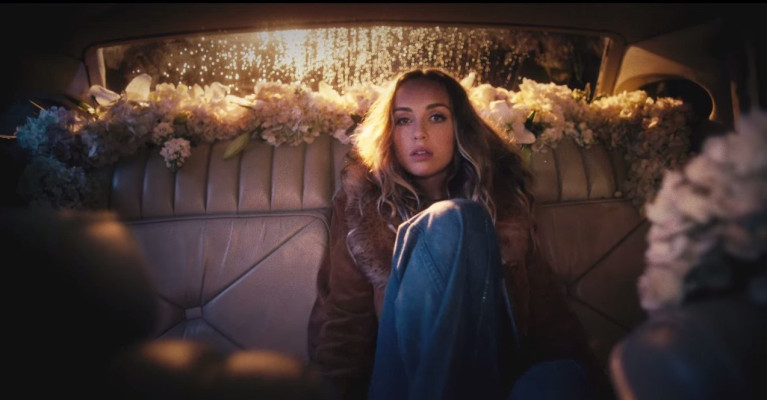 Zella Day pic #808932