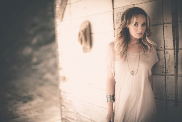 Zella Day pic #811789