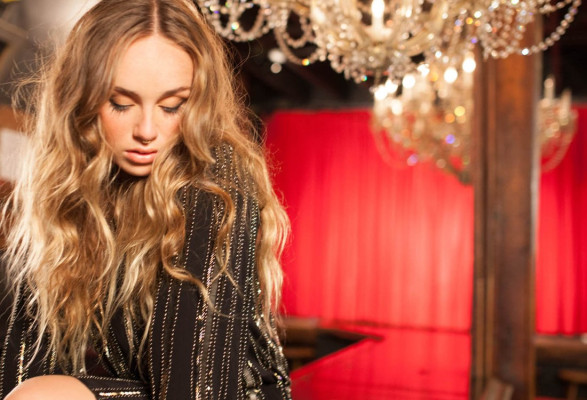 Zella Day pic #814999