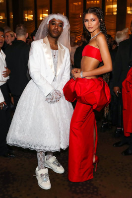 Zendaya - CFDA Fashion Awards in New York 11/10/2021