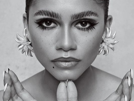 Zendaya by AB+DM for Essence || Nov/Dec 2020
