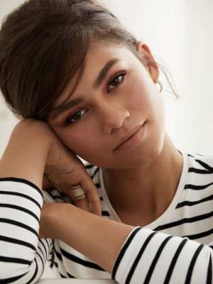 Zendaya – ELLE Magazine, July 2019 Photoshoot