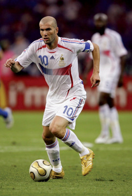photo 13 in Zinedine Zidane gallery [id588295] 2012-12-07 00:00:00