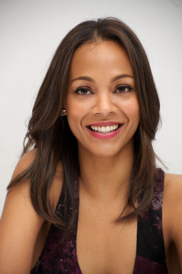 Zoe Saldana pic #415421