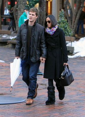 Zoe Saldana pic #330813