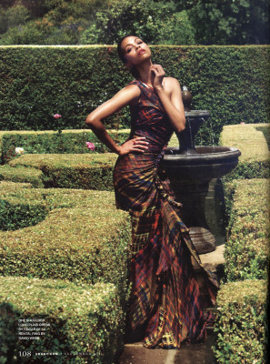 Zoe Saldana pic #414677