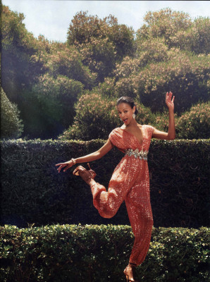 Zoe Saldana pic #414680