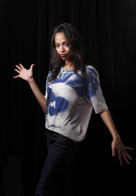 Zoe Saldana pic #459606