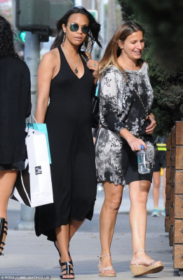 Zoe Saldana pic #756103