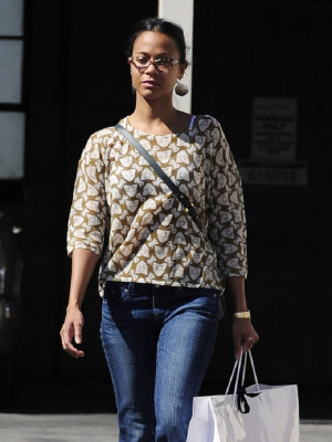 Zoe Saldana pic #616190