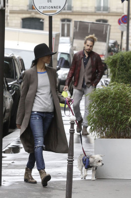 Zoe Saldana pic #700301