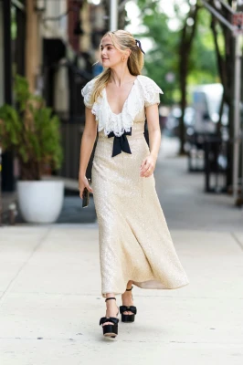 Zoey Deutch - New York 07/28/2022