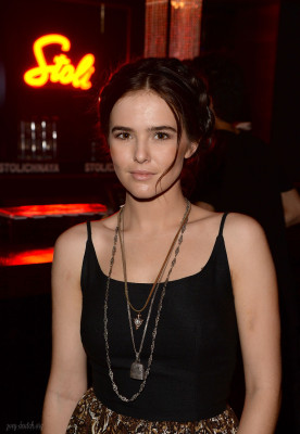Zoey Deutch pic #707563