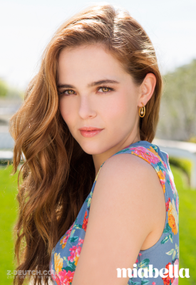 Zoey Deutch pic #788301