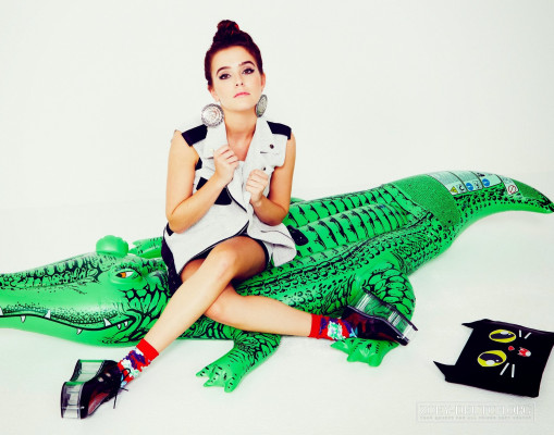 Zoey Deutch pic #715595