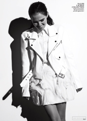 Zoey Deutch pic #715589