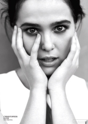 Zoey Deutch pic #715592