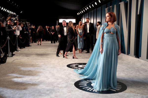 Zoey Deutch - Vanity Fair Oscar Party in Beverly Hills 02/09/2020