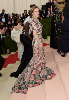 Zoey Deutch pic #884483