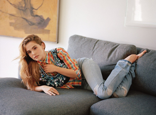 Zoey Deutch by Daria Kobayashi Ritch for Allure (2016)