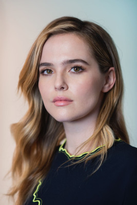 photo 17 in Zoey Deutch gallery [id935205] 2017-01-24 00:00:00
