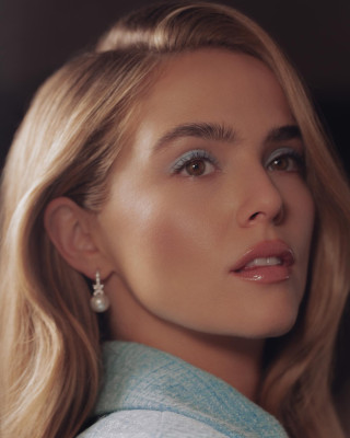 Zoey Deutch 