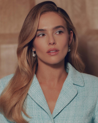 Zoey Deutch 