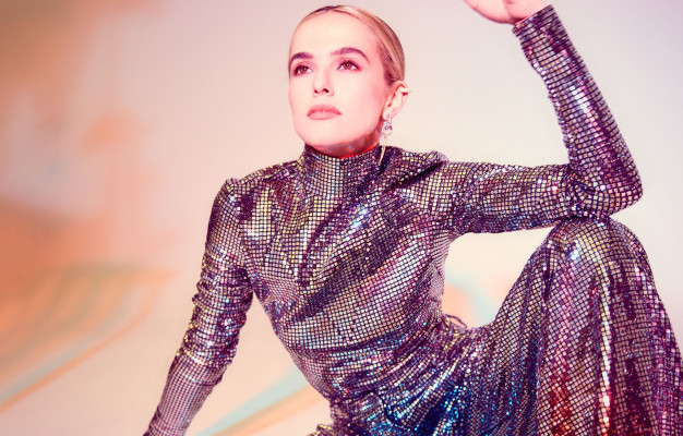 Zoey Deutch for WWD (August 2022)