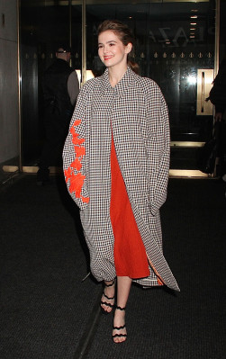 Zoey Deutch pic #944304