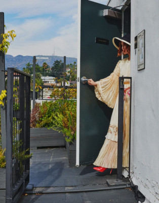 ZOEY DEUTCH for Sbjct Journal, February 2020