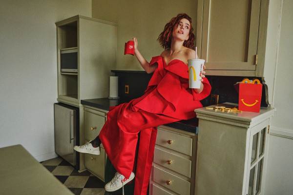 ZOEY DEUTCH for Sbjct Journal, February 2020